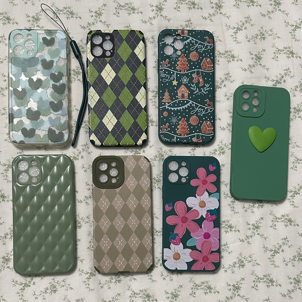 NWT Green iPhone 12 Pro Case Bundle